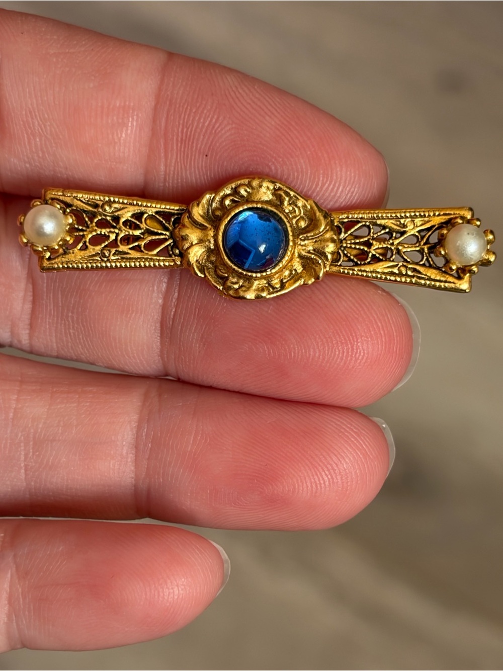 4/$100 Gold Bar Brooch with Blue Center Stone and Pearls
